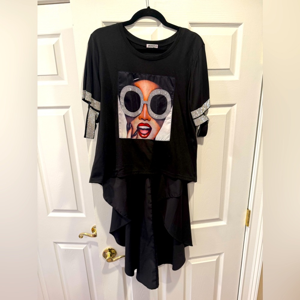 Why Dress Large Black Bling Tee w Train Gem Sleeves Unique Excellent Condition